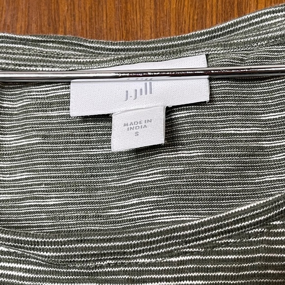 J. Jill Woman’s Short Sleeve Striped Casual Tee Size Small - Picture 4 of 7
